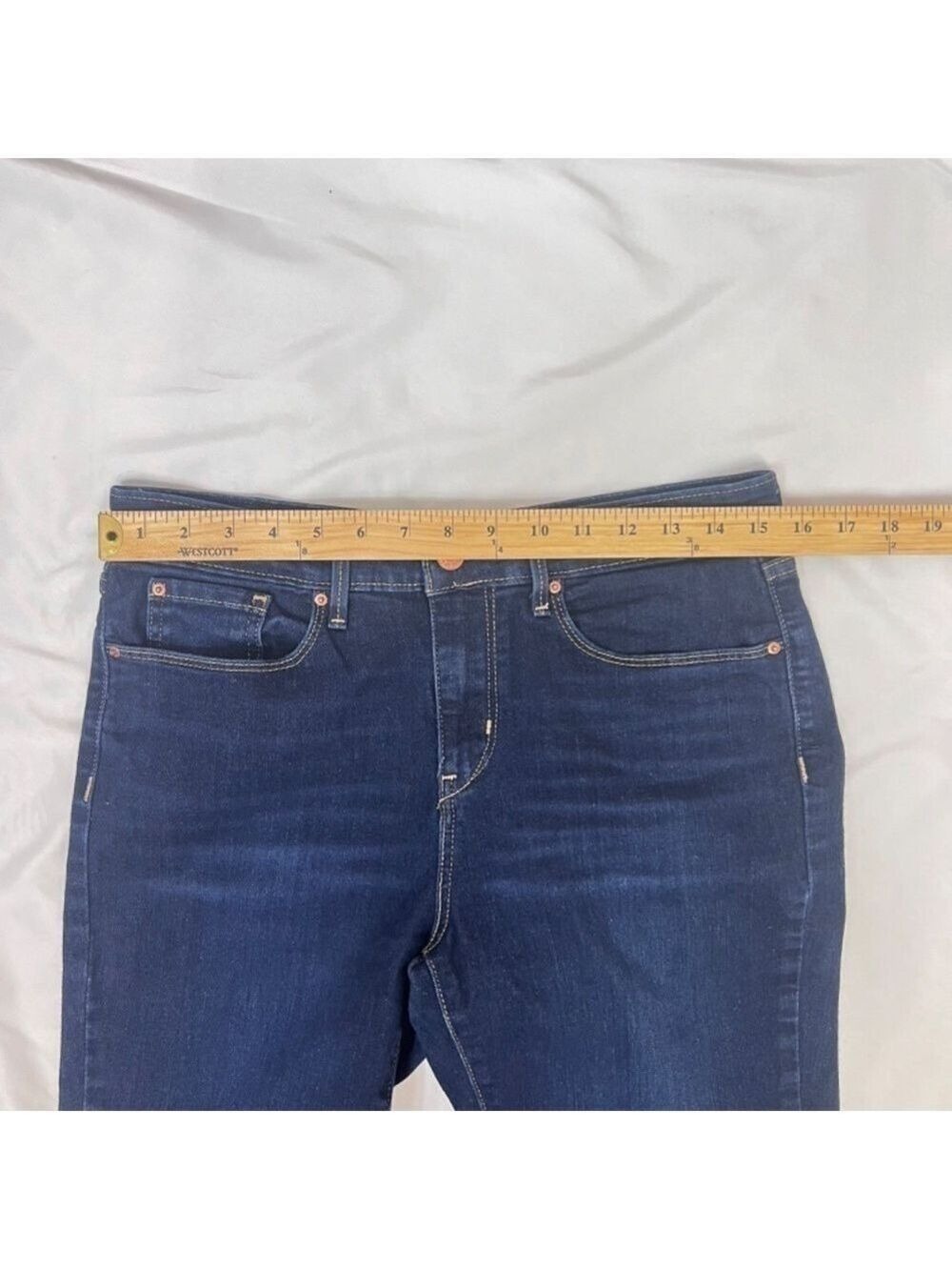 Levi's Blue Women's Jeans Sz 10 Mid-Rise Bootcut Denim 30W 32L - Picture 7 of 15